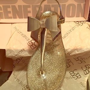 BCBGeneration Sandals/ Sandalias